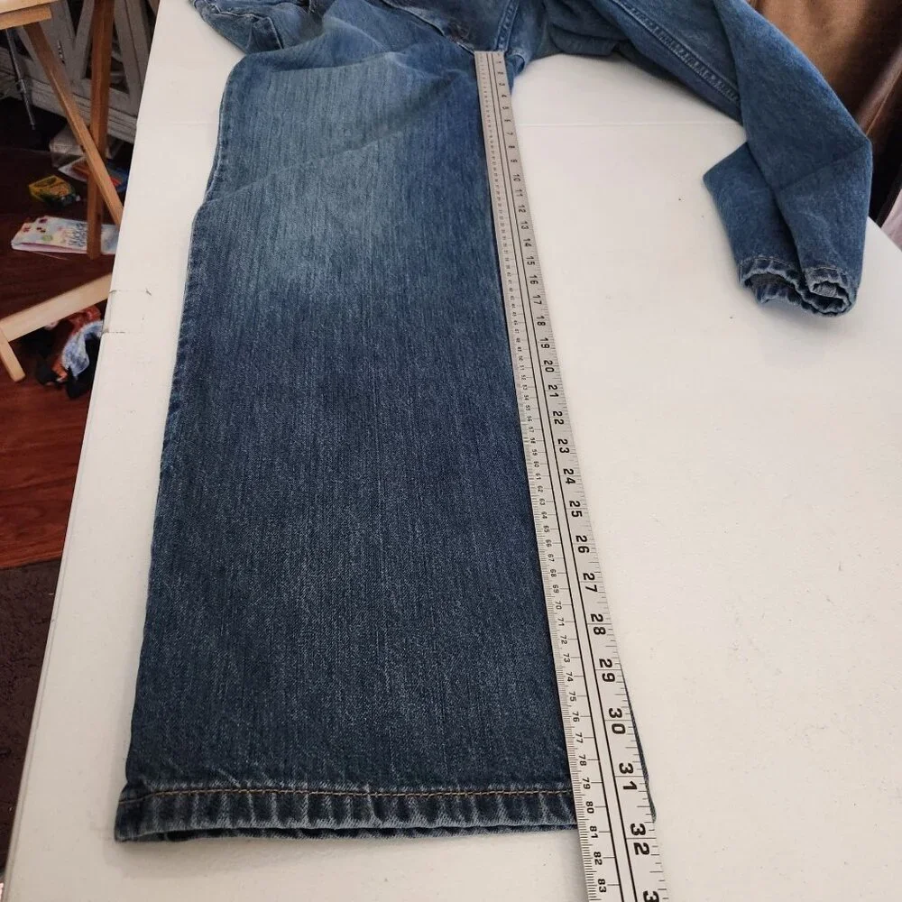 Old Navy Mens Regular Fit Denim Jeans Authentic Classic Blue Wash 32x32